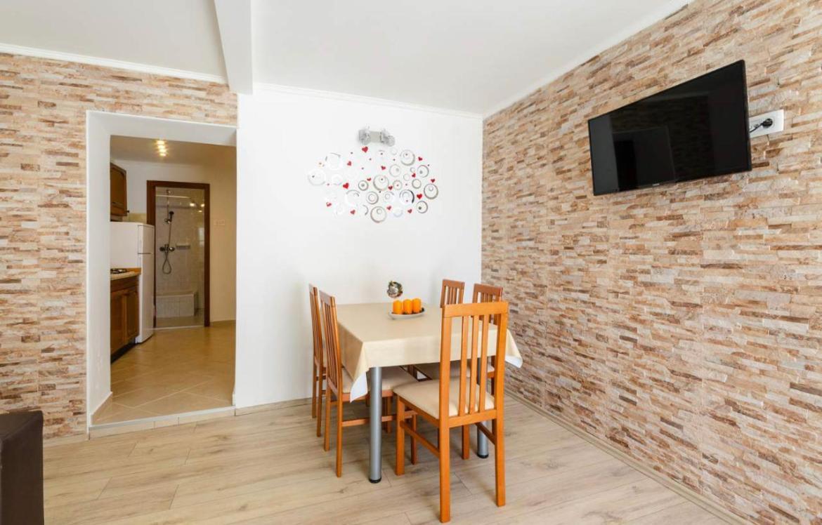 Apartments Tatjana Crikvenica Exterior photo